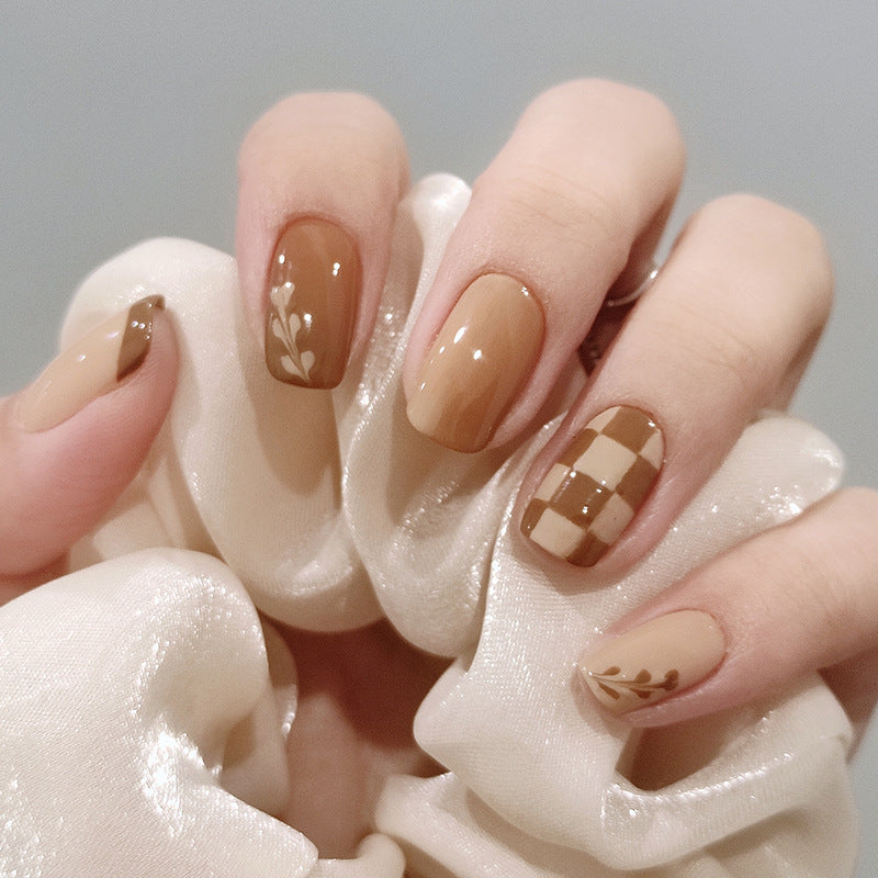 
"Trending chestnut latte nail art press-on nails for elegant manicure"